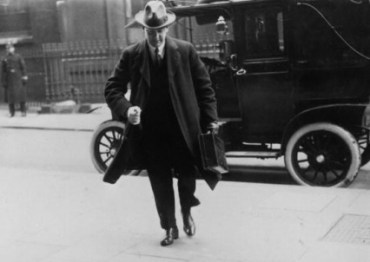 michael collins london treaty negotiations