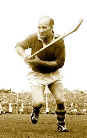 Christ Ring 1920-1979